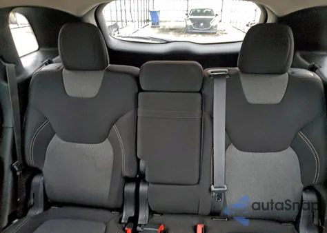 2014 Jeep Cherokee Latitude z USA, uszkodzony, nr VIN 1C4PJMCS3EW310504